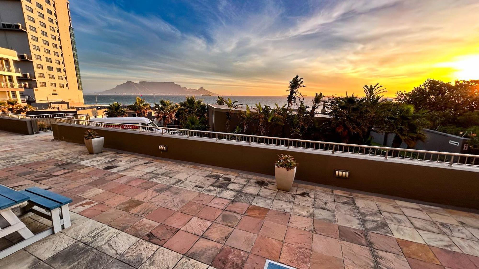 Heaven On Earth - Blouberg Beachfront Self-Catering Apartment Bloubergstrand Εξωτερικό φωτογραφία