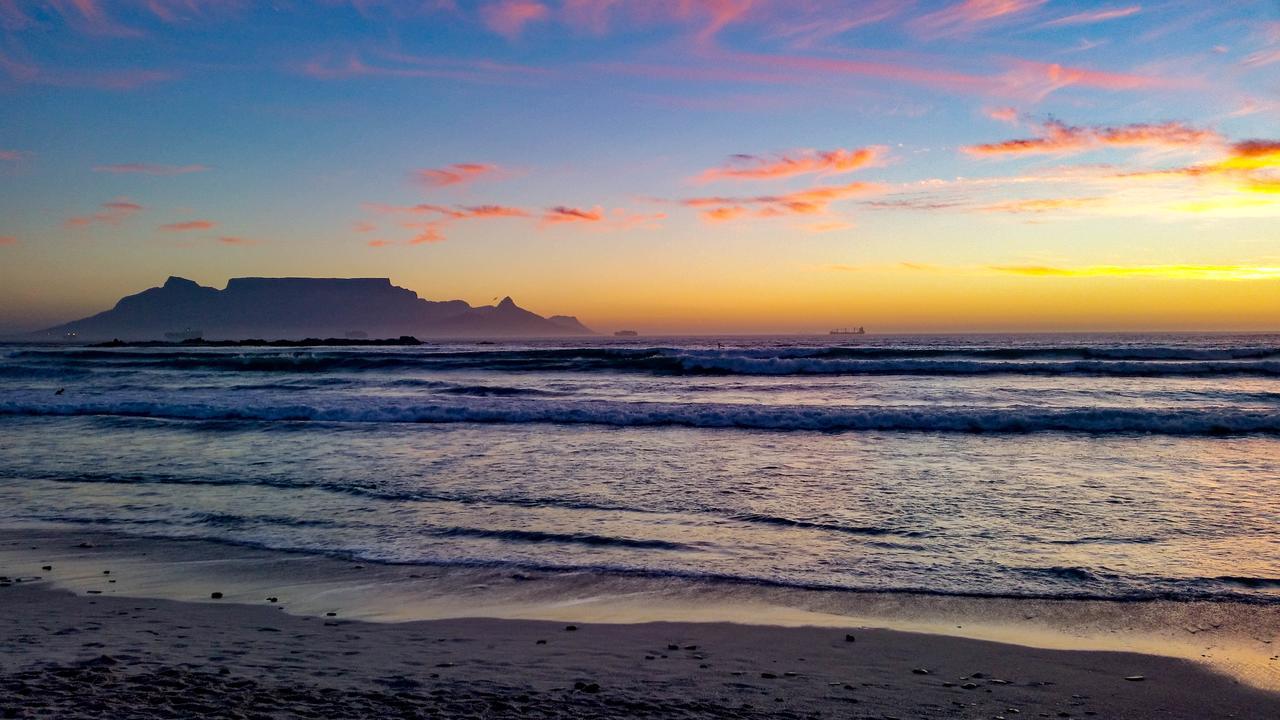 Heaven On Earth - Blouberg Beachfront Self-Catering Apartment Bloubergstrand Εξωτερικό φωτογραφία